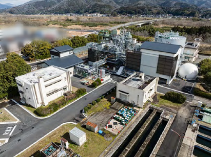 ���������{�݂̊O��